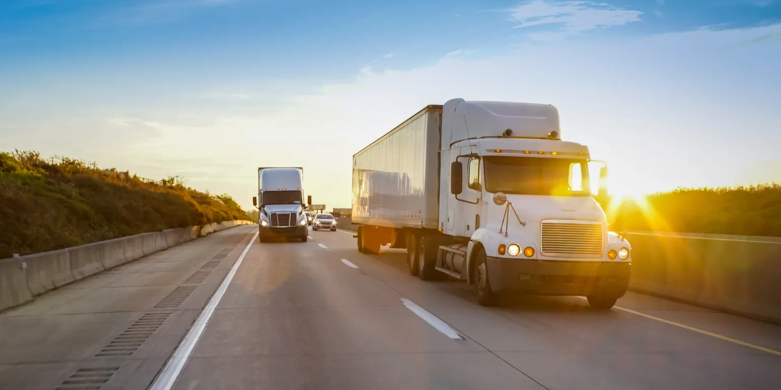 Blog - Freight Brokerage, Freight Agents & LTL Freight Shipping spot or contract blog post header image